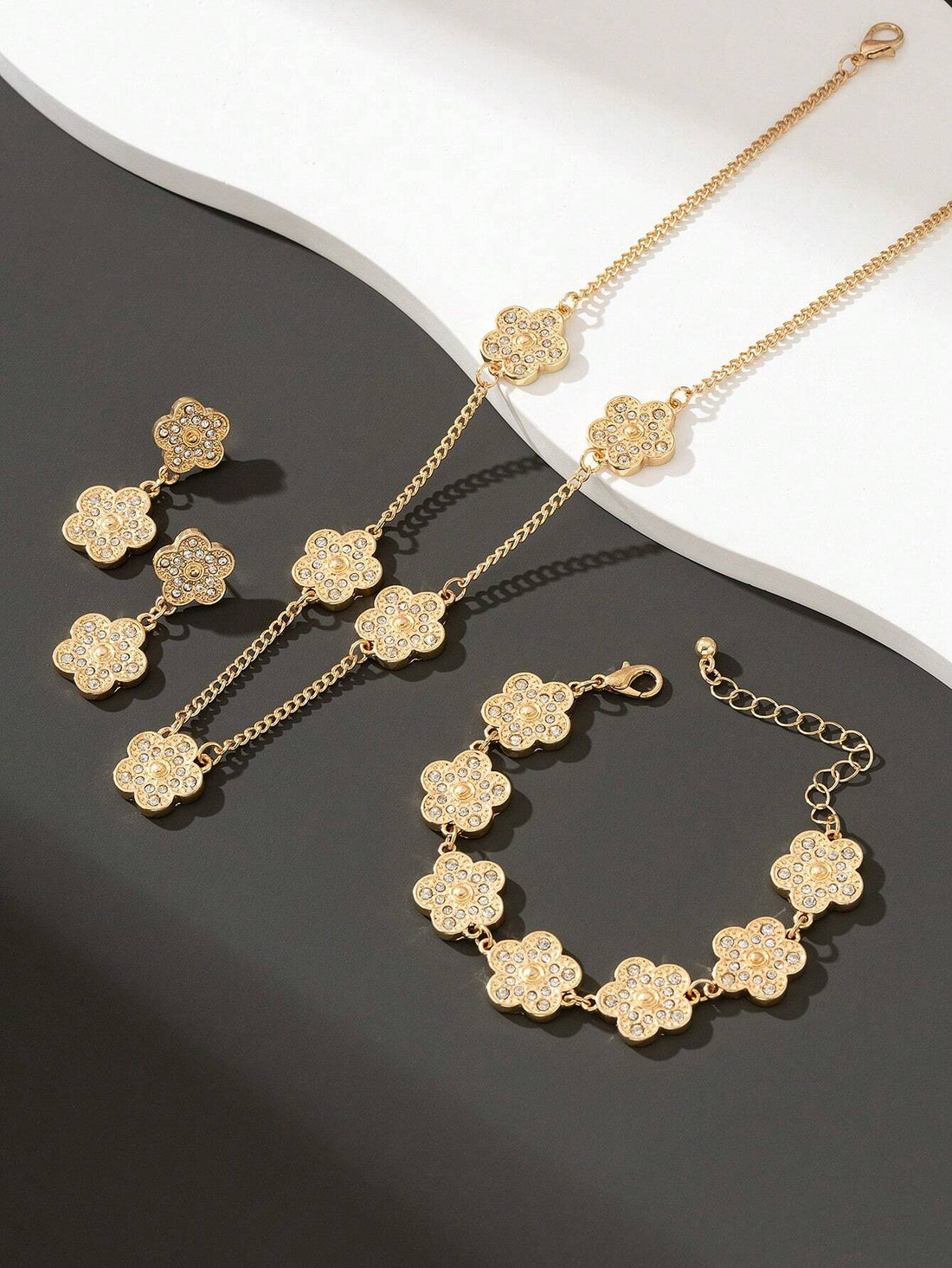 WZ0005	1set Sweet Clover Jewelry - Full Crystal Bracelet, Necklace, Earrings, Bangle, Ring Valentines,Mom,Mother,Mother's Day,Gift