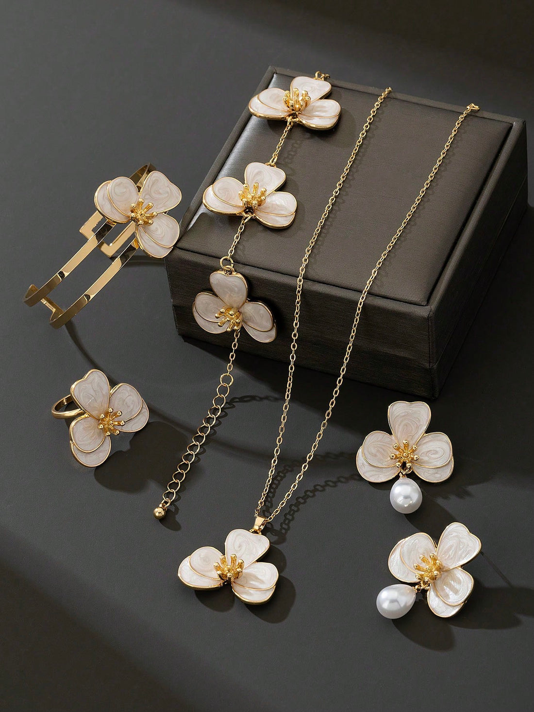 WZ0007	1 Set Women Jewelry Gift: 1pc Floral Pearl Pendant Necklace, 1 Pair Earrings, 1pc Ring, 1pc Bracelet, 1pc Bangle (No Gift Box)